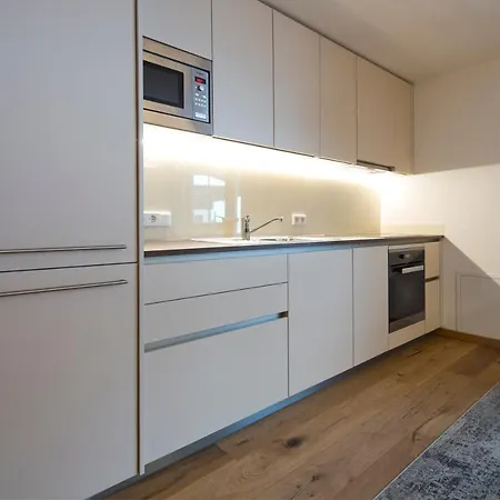 Blattlhof Apartment *